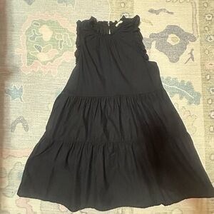 Black sleeveless dress. No tag, fits like a Juniors size medium.